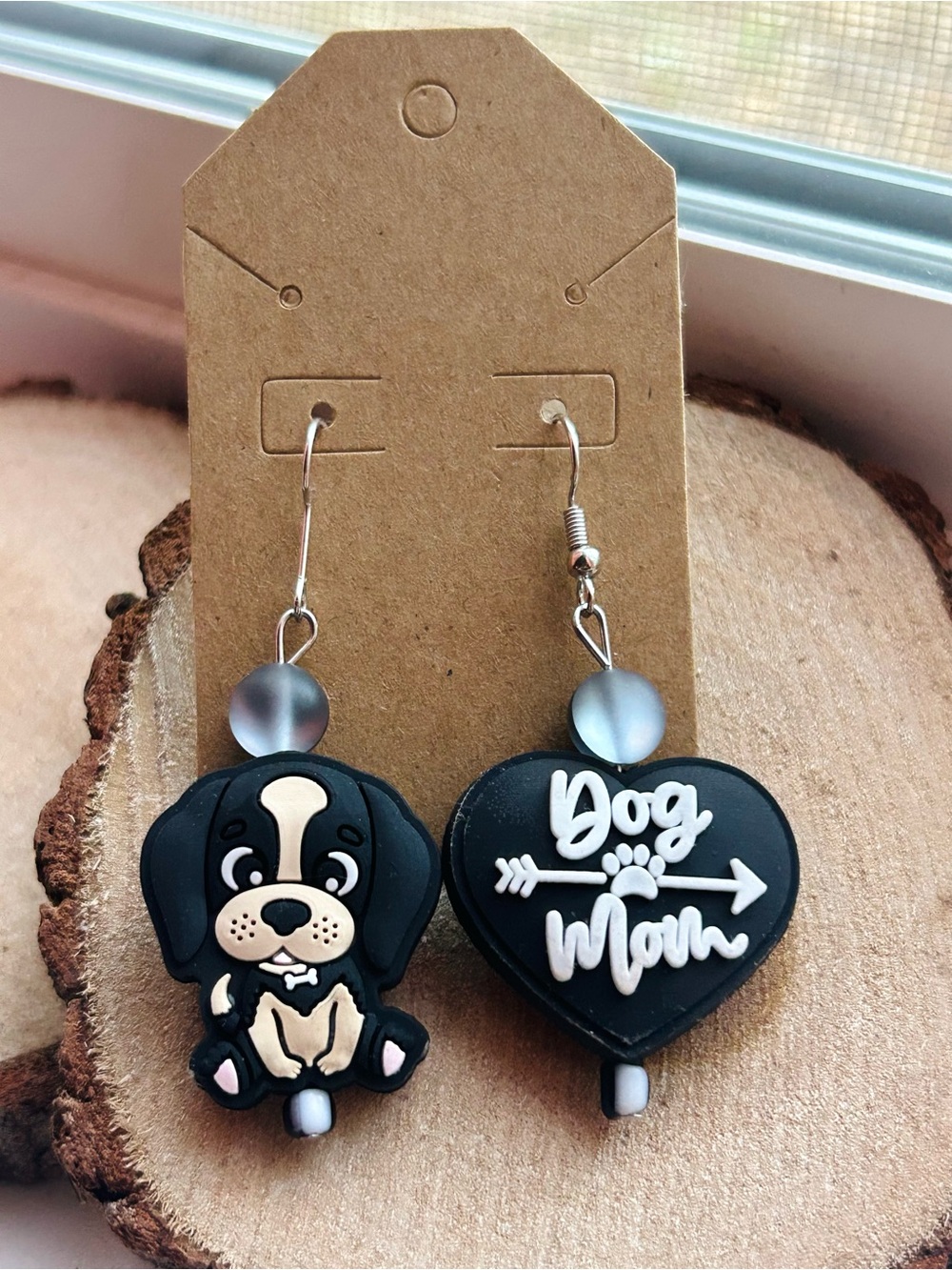 Handmade Dog Mom Dangle Earrings Puppy Lover Pet Mom Gift NWT